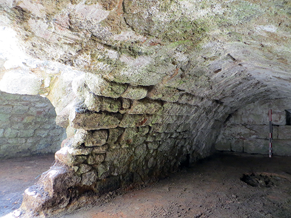 Fig. 4 - Citerne souterraine