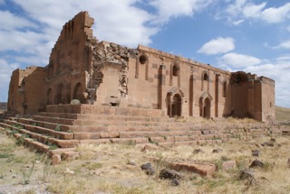 Vue du site archéologique d'Ereruyk (Arménie) Vue du site archéologique d'Ereruyk (Arménie)